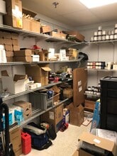 1913 Olde Homestead Ln, Lancaster, PA for lease Interior Photo- Image 2 of 12