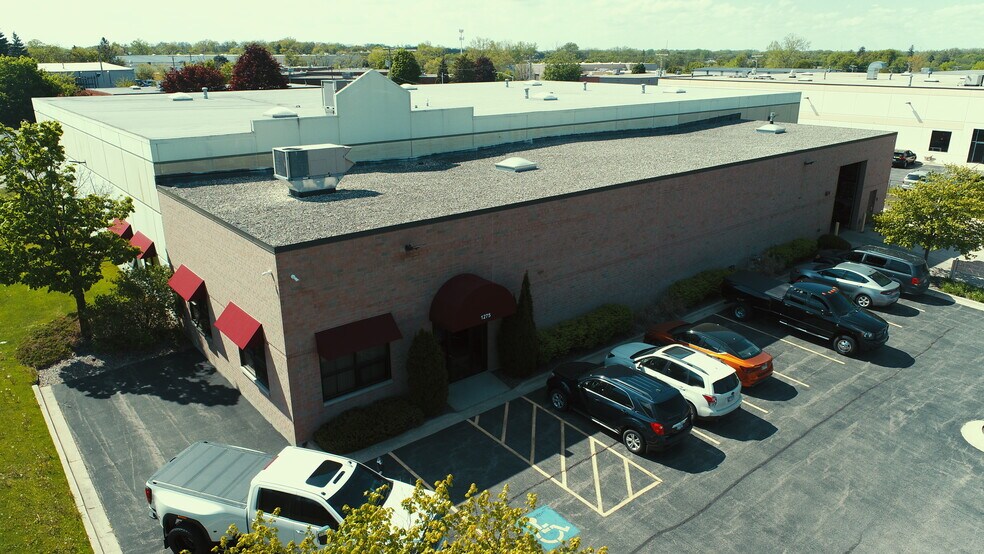 1275 Kyle Ct, Wauconda, IL à louer - Photo du bâtiment - Image 2 de 11