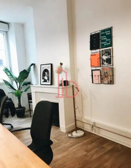 Office in Bordeaux for lease - Interior Photo - Image 3 of 5