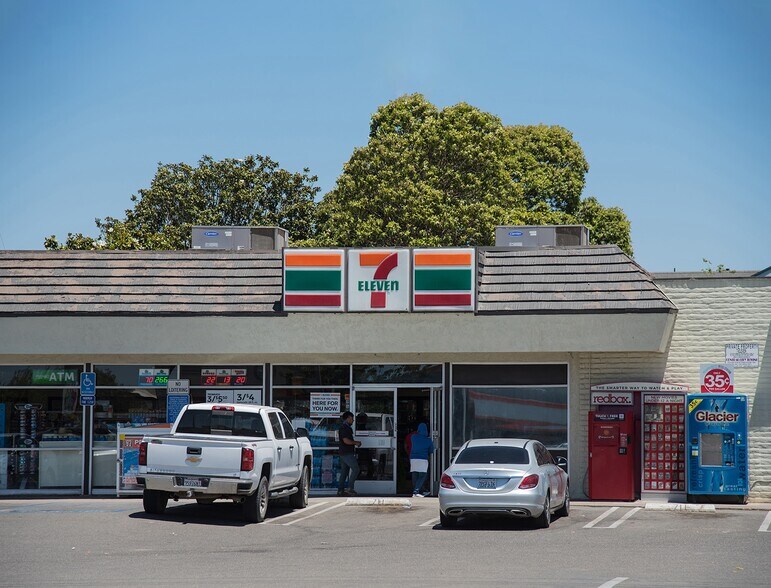 1104 S Blosser Rd, Santa Maria, CA à vendre - Photo du bâtiment - Image 2 de 4