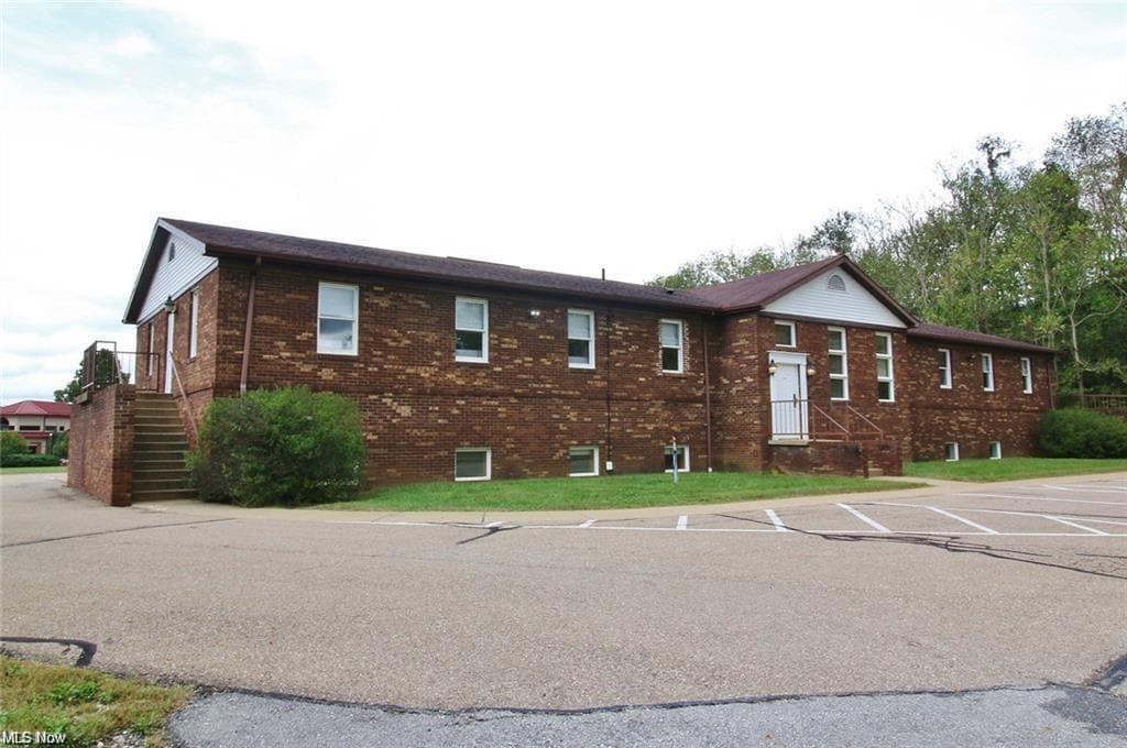 172 S Friendship Dr, New Concord, OH for sale Building Photo- Image 1 of 54