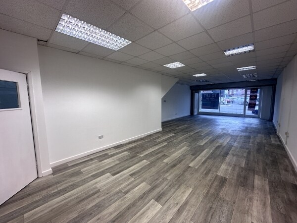 10 Croft Rd, Arnold à vendre - Photo intérieure - Image 2 de 5