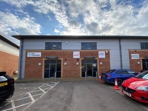 Sperry Way, Stonehouse à louer Photo du bâtiment- Image 1 de 9