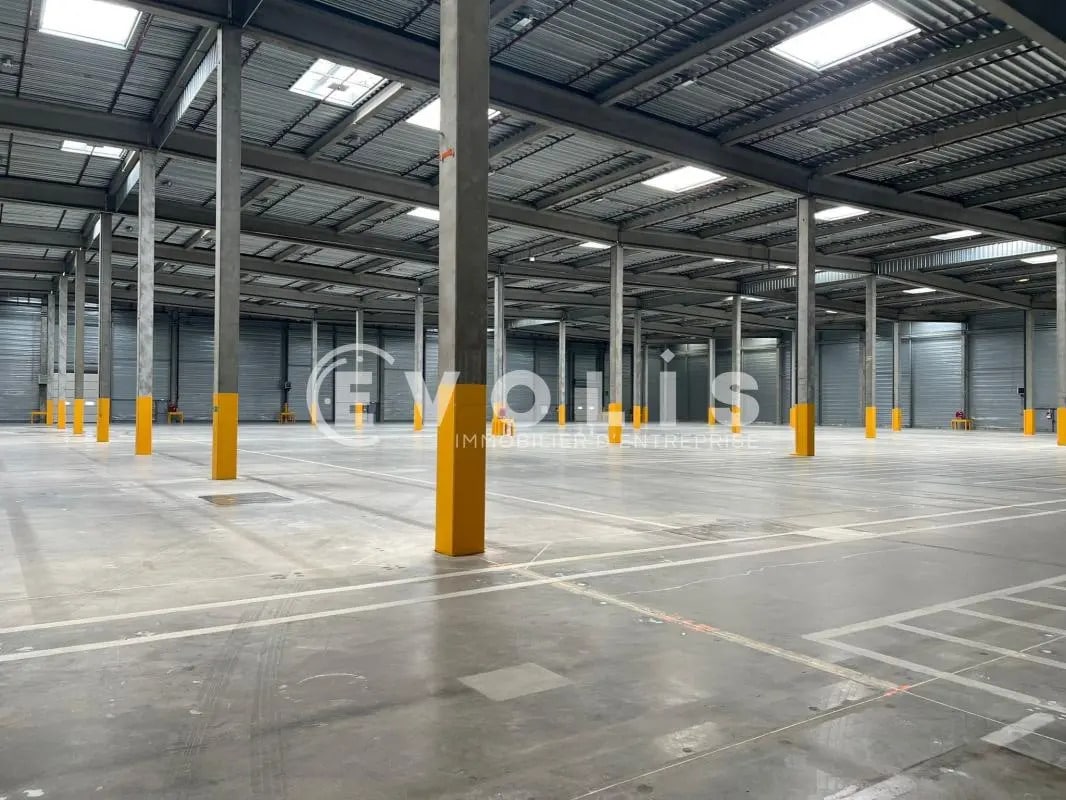 3 Rue Des Chapelles, Saint-Quentin-Fallavier à louer Photo intérieure- Image 1 de 4