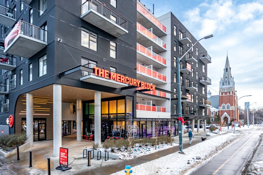 12322 102 Av NW, Edmonton, AB à louer - Photo du bâtiment - Image 3 de 70