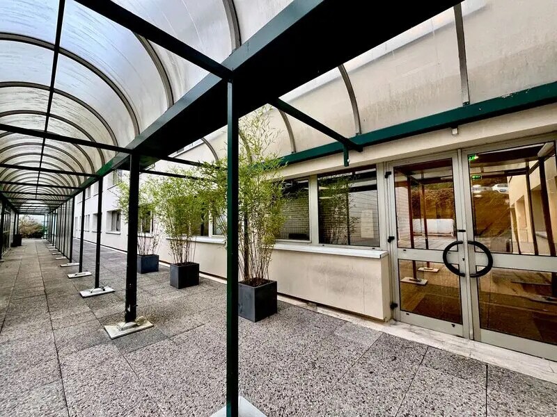 Office in Rouen for lease Building Photo- Image 1 of 9