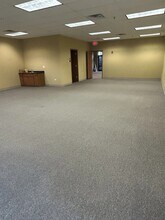 18311 N Creek Dr, Tinley Park, IL for lease Interior Photo- Image 2 of 2