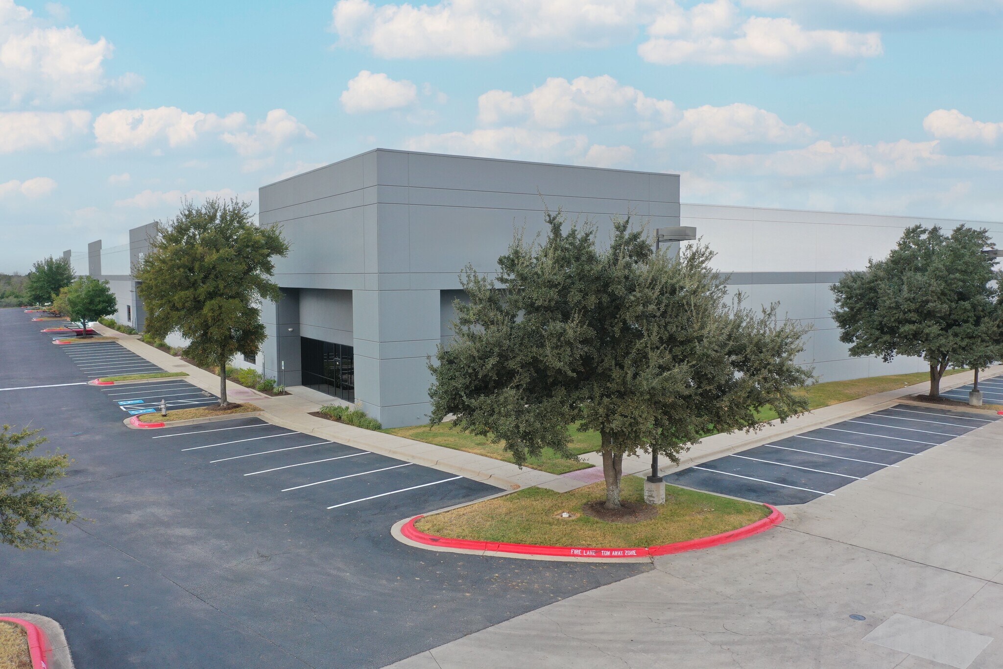 6301 E Stassney Ln, Austin, TX for lease Primary Photo- Image 1 of 6