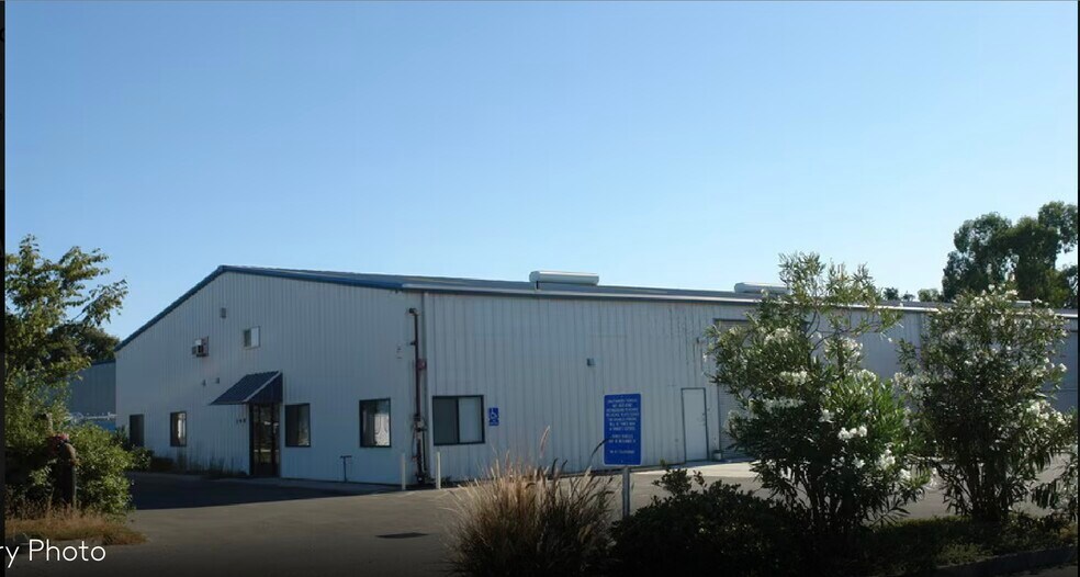 140 Flocchini Cir, Lincoln, CA à louer - Photo du bâtiment - Image 2 de 21