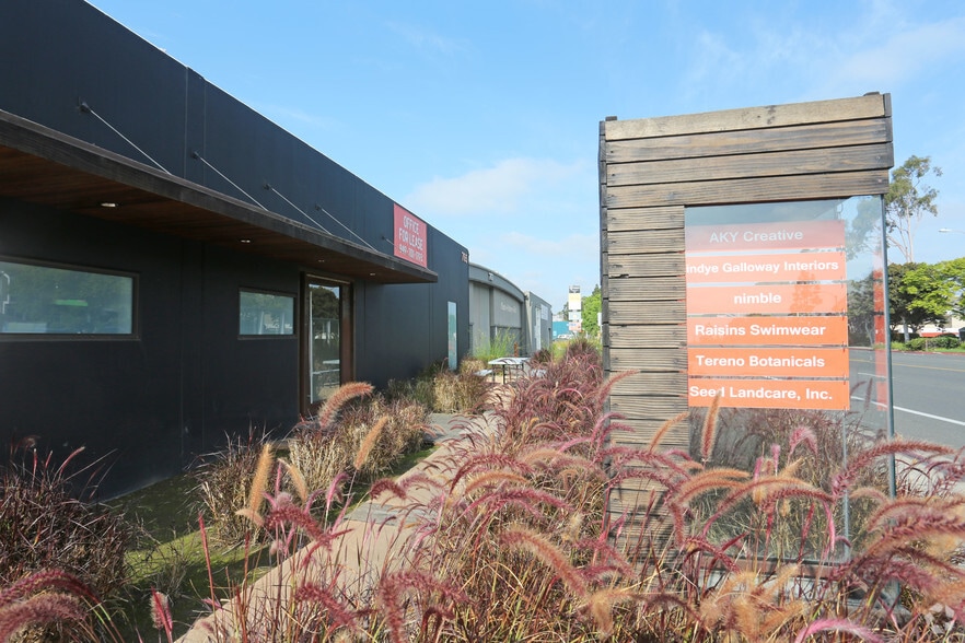 765 Baker St, Costa Mesa, CA for lease - Building Photo - Image 2 of 5