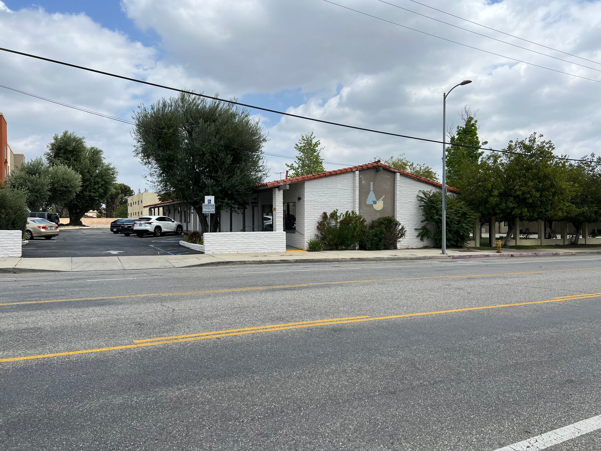 10230-10234 Canoga Ave, Chatsworth, CA for lease Building Photo- Image 1 of 2