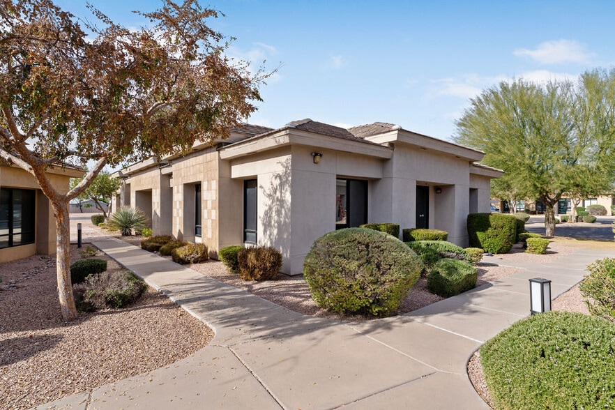 7165 E University Dr, Mesa, AZ for lease - Building Photo - Image 3 of 22