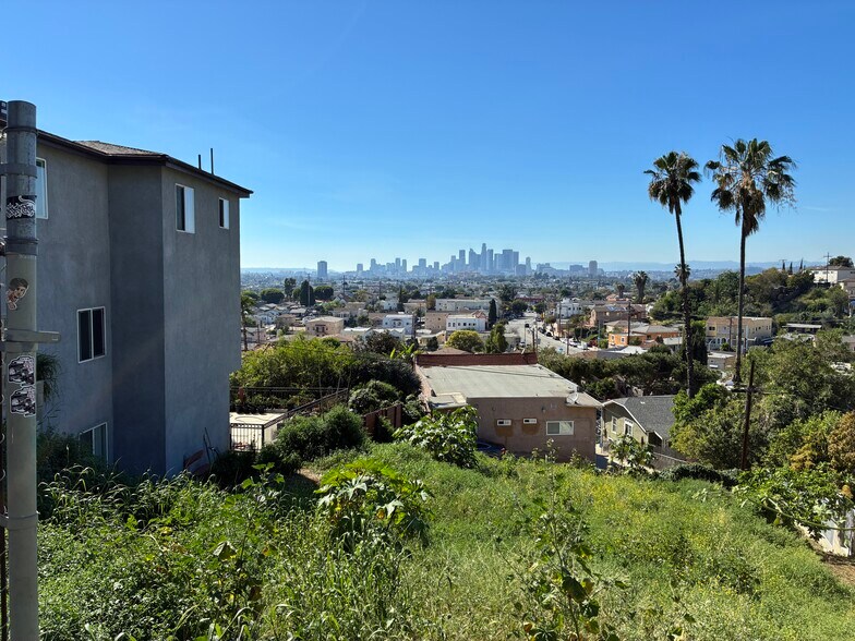 1031 Rowan Ave, Los Angeles, CA à vendre - Photo du bâtiment - Image 3 de 3
