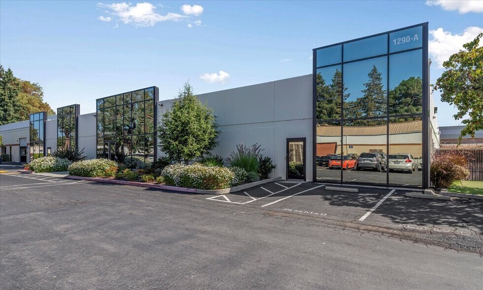 1290 Reamwood Ave, Sunnyvale, CA à louer - Photo du bâtiment - Image 3 de 37