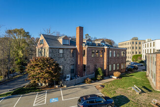 Plus de détails pour 37 Walnut St, Wellesley, MA - Bureau à louer