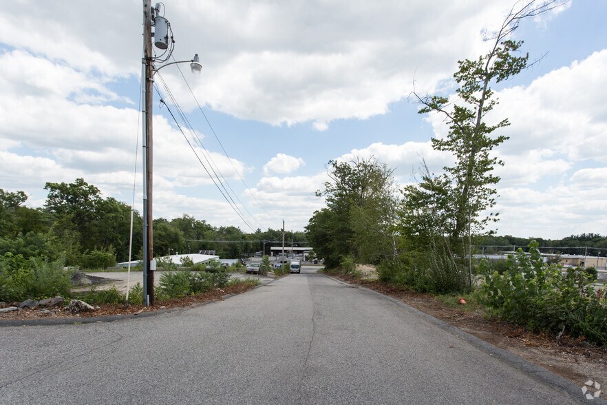 479 Hartford Tpke, Shrewsbury, MA à louer - Photo du bâtiment - Image 2 de 5