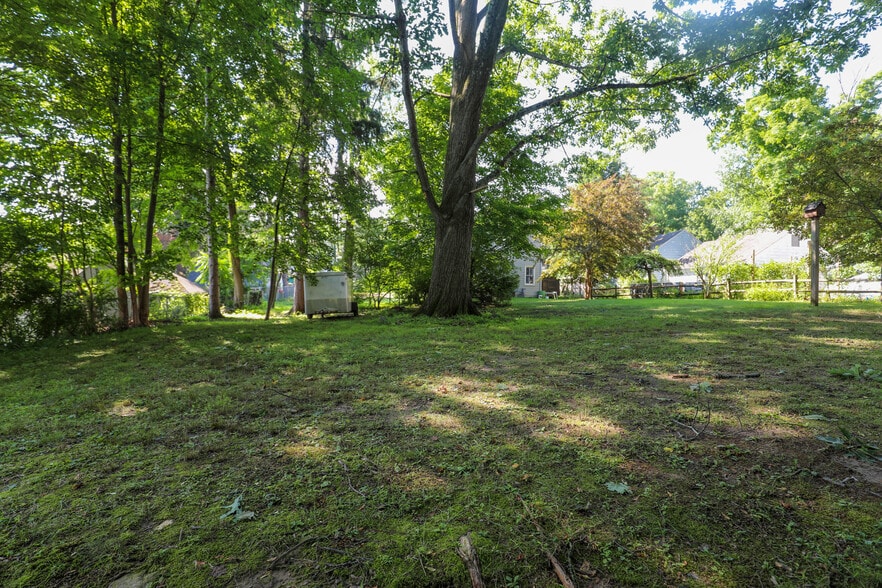 12 Lounsbury Ct, Kingston, NY for lease - Building Photo - Image 3 of 26