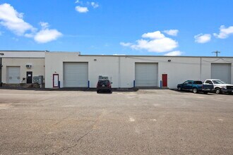 1101 Ivy Hill Rd, Philadelphia, PA à louer Photo intérieure- Image 2 de 4