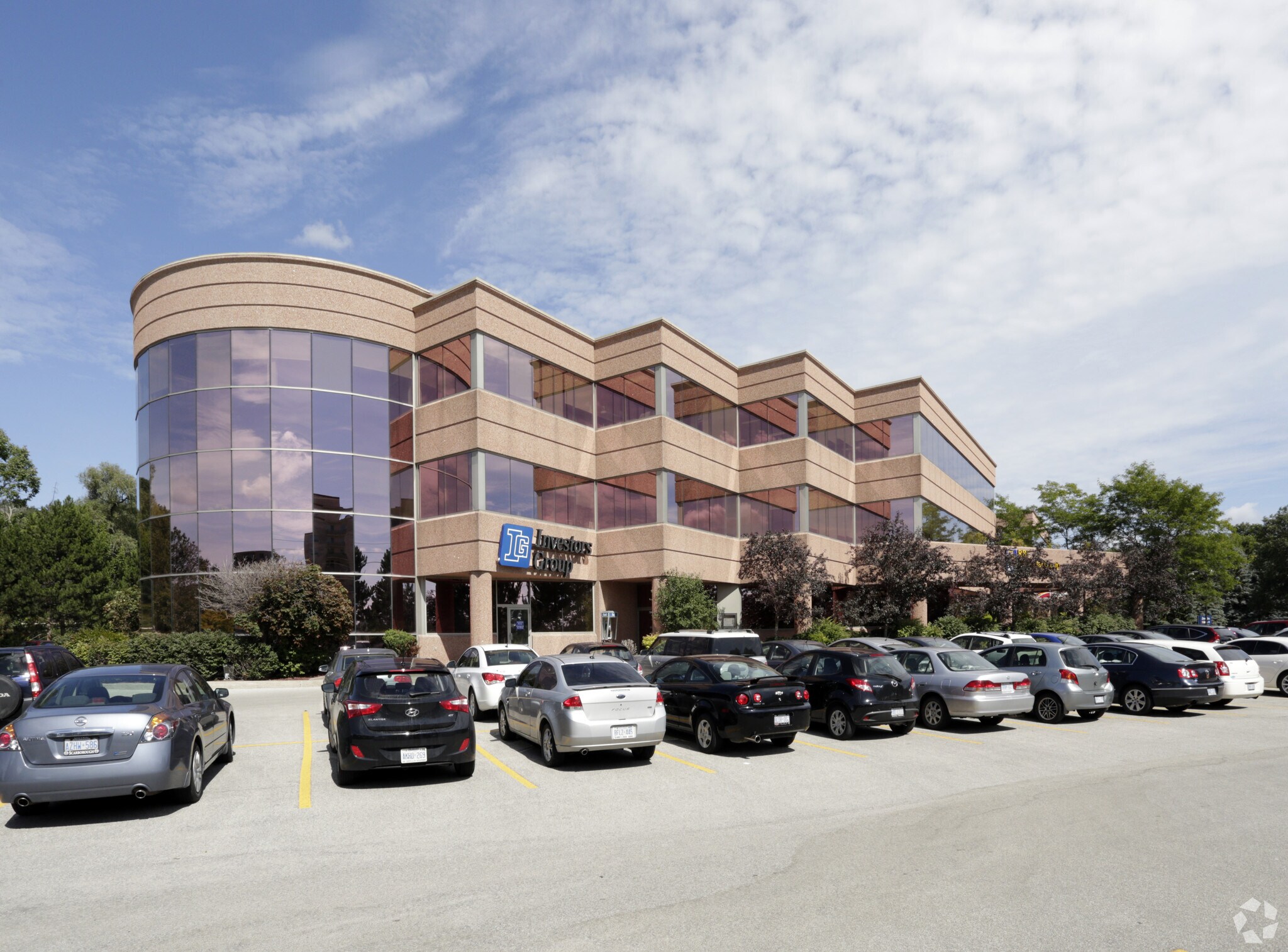 128 Wellington St W, Barrie, ON à vendre Photo du bâtiment- Image 1 de 1