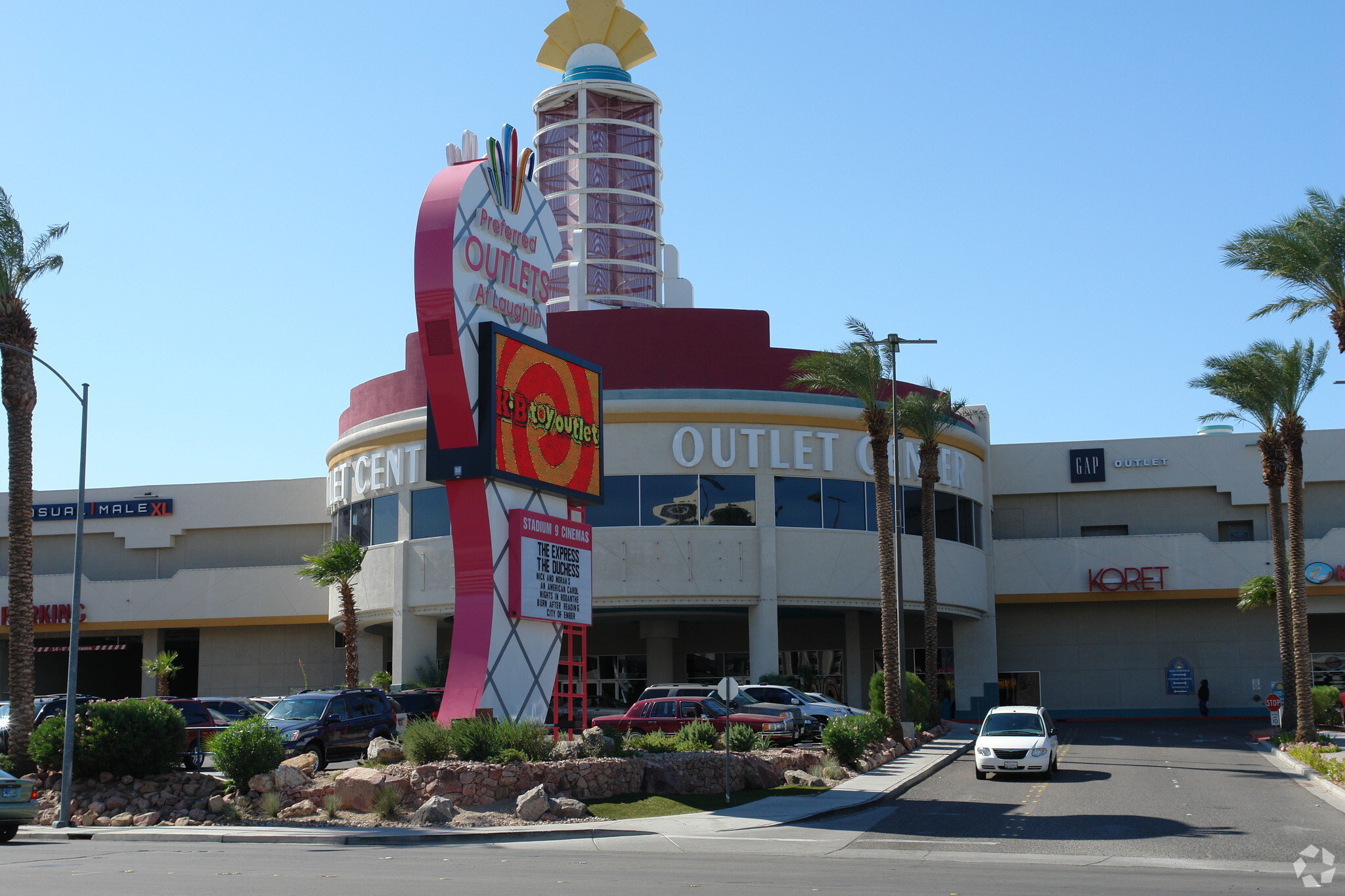 1955 S Casino Dr, Laughlin, NV à louer Photo du b timent- Image 1 de 15