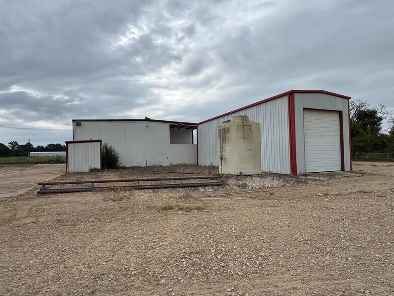 9182 S US Highway 79, Palestine, TX à vendre - Photo du bâtiment - Image 2 de 74