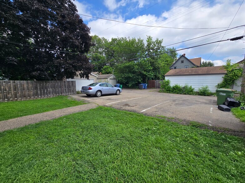 3845 Chicago Ave, Minneapolis, MN à vendre - Photo du bâtiment - Image 3 de 52