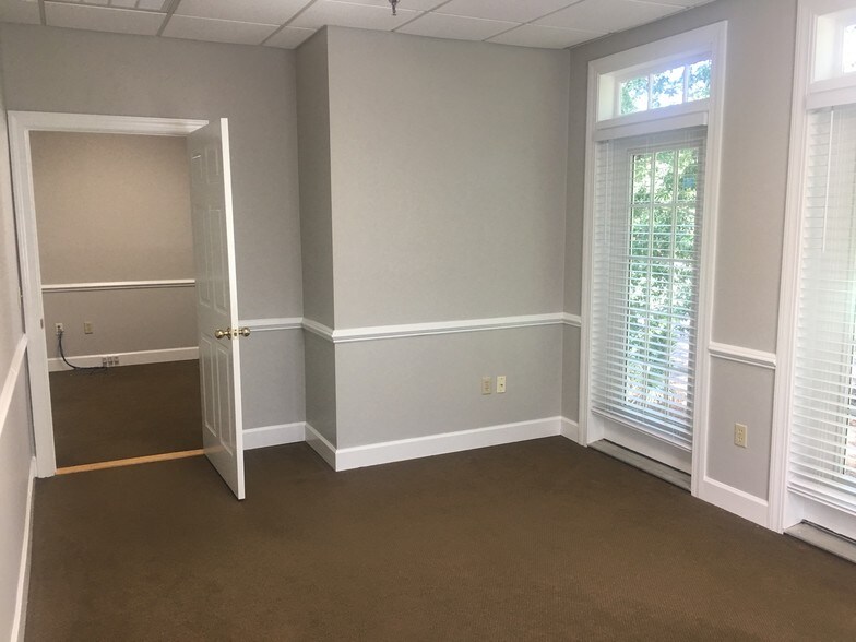 1000 Main St, Hilton Head, SC à louer - Photo du bâtiment - Image 3 de 19