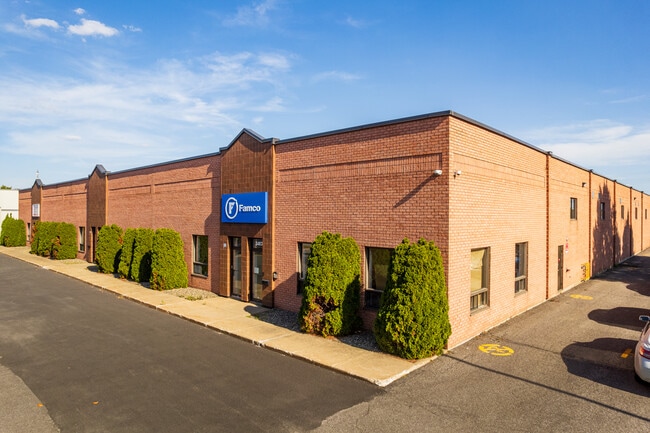 Plus de détails pour 3405-3417 St 1st, Longueuil, QC - Industriel à louer