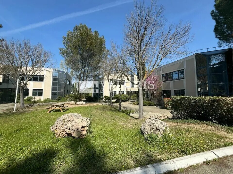 Office in Aix-en-Provence for lease Building Photo- Image 1 of 13