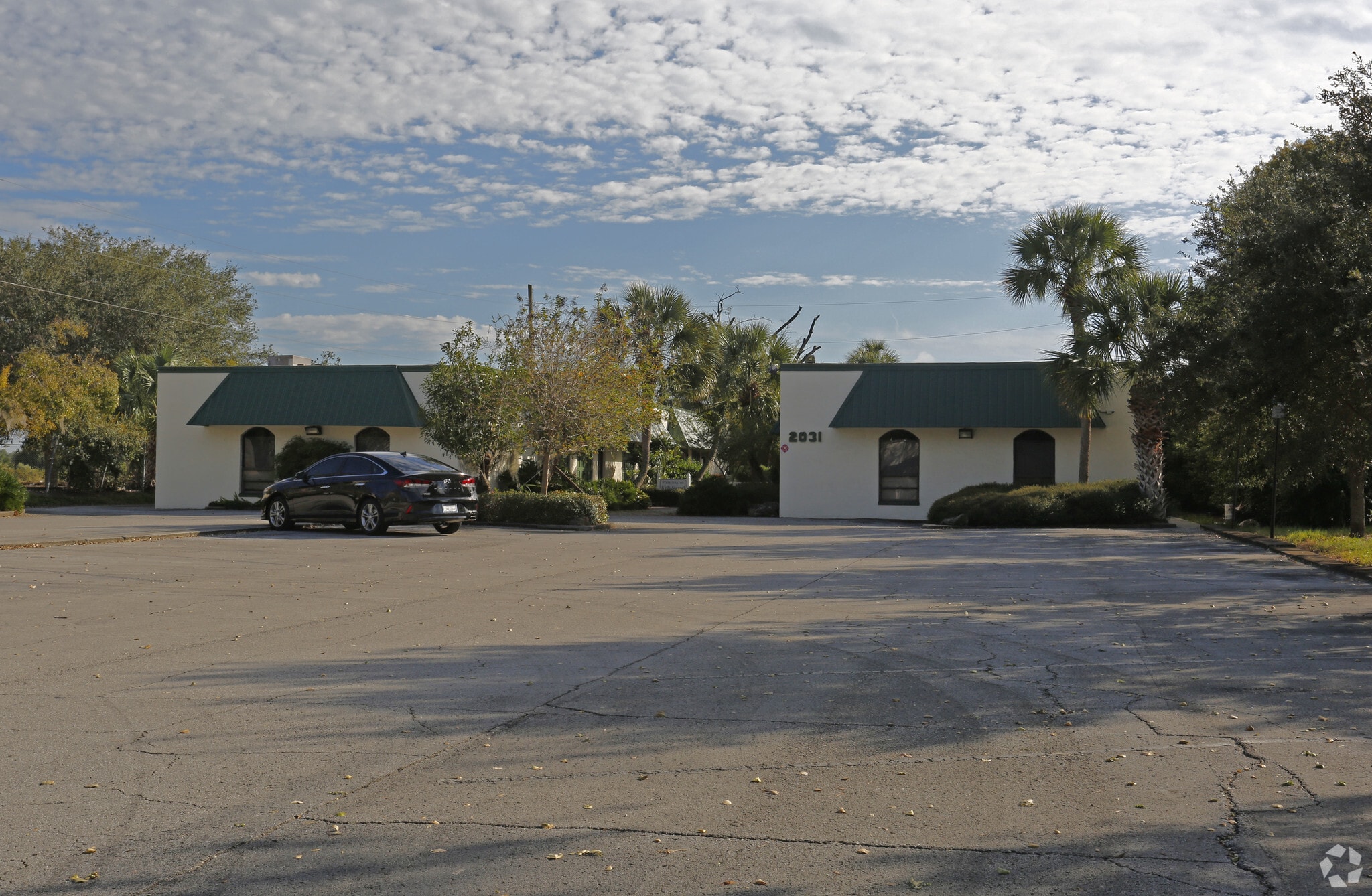 2031 E Edgewood Dr, Lakeland, FL for lease Primary Photo- Image 1 of 11