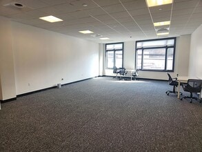 415-417 Greenwich Ave, Greenwich, CT for lease Interior Photo- Image 2 of 11