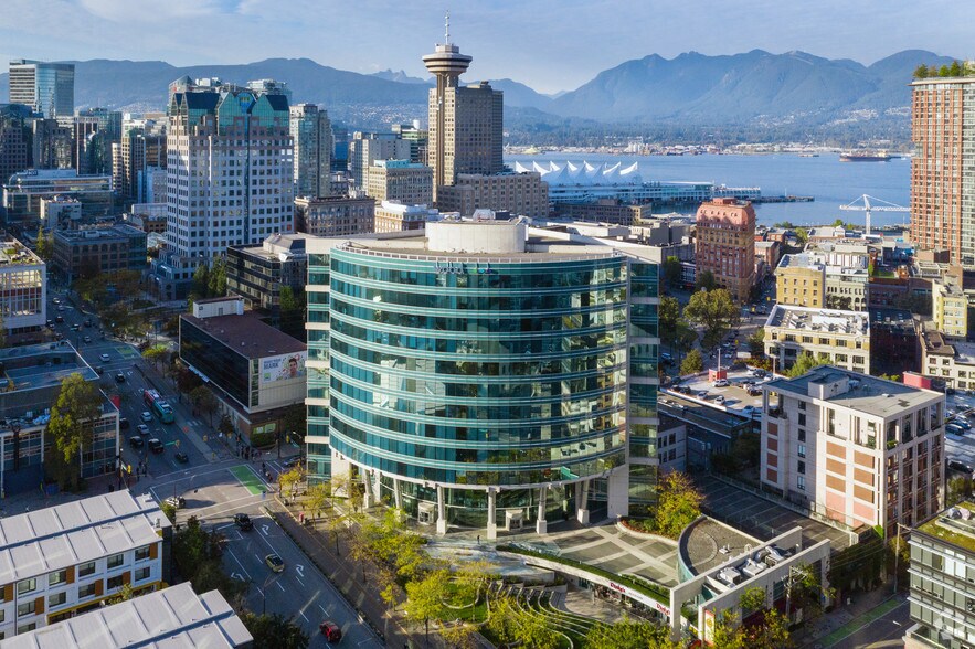 111 Dunsmuir St, Vancouver, BC à louer - Photo du bâtiment - Image 3 de 13