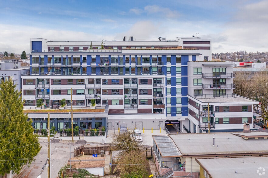 2895 10th Av, Vancouver, BC for lease - Building Photo - Image 2 of 30