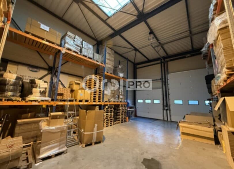 205 Rue De Montepy, Fleurieux-sur-l'Arbresle for sale - Interior Photo - Image 2 of 6