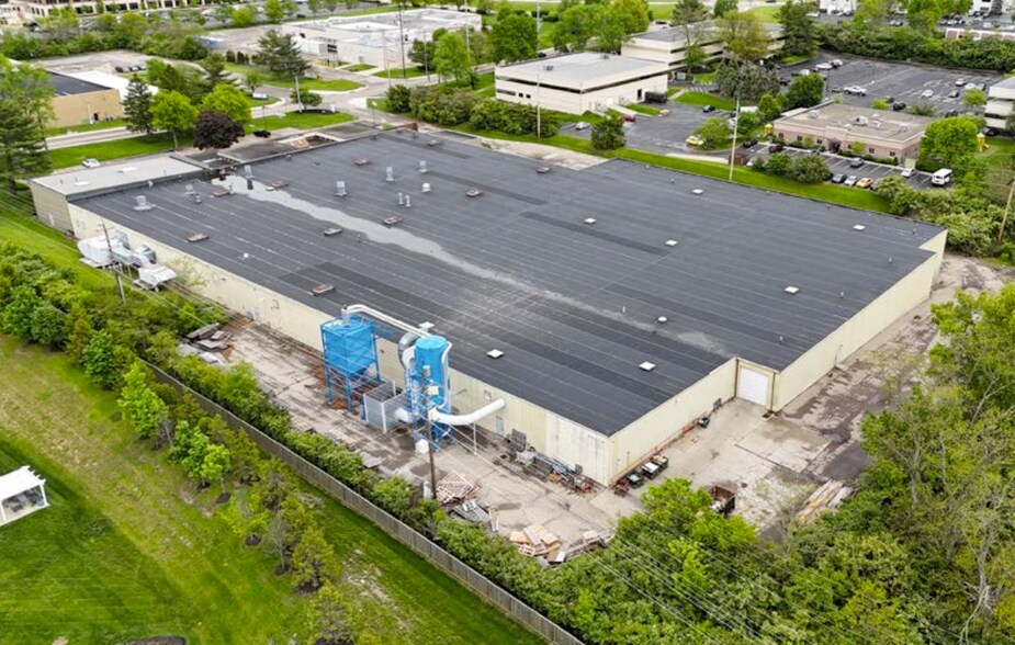 4201 Malsbary Rd, Blue Ash, OH à louer - Photo du bâtiment - Image 3 de 16