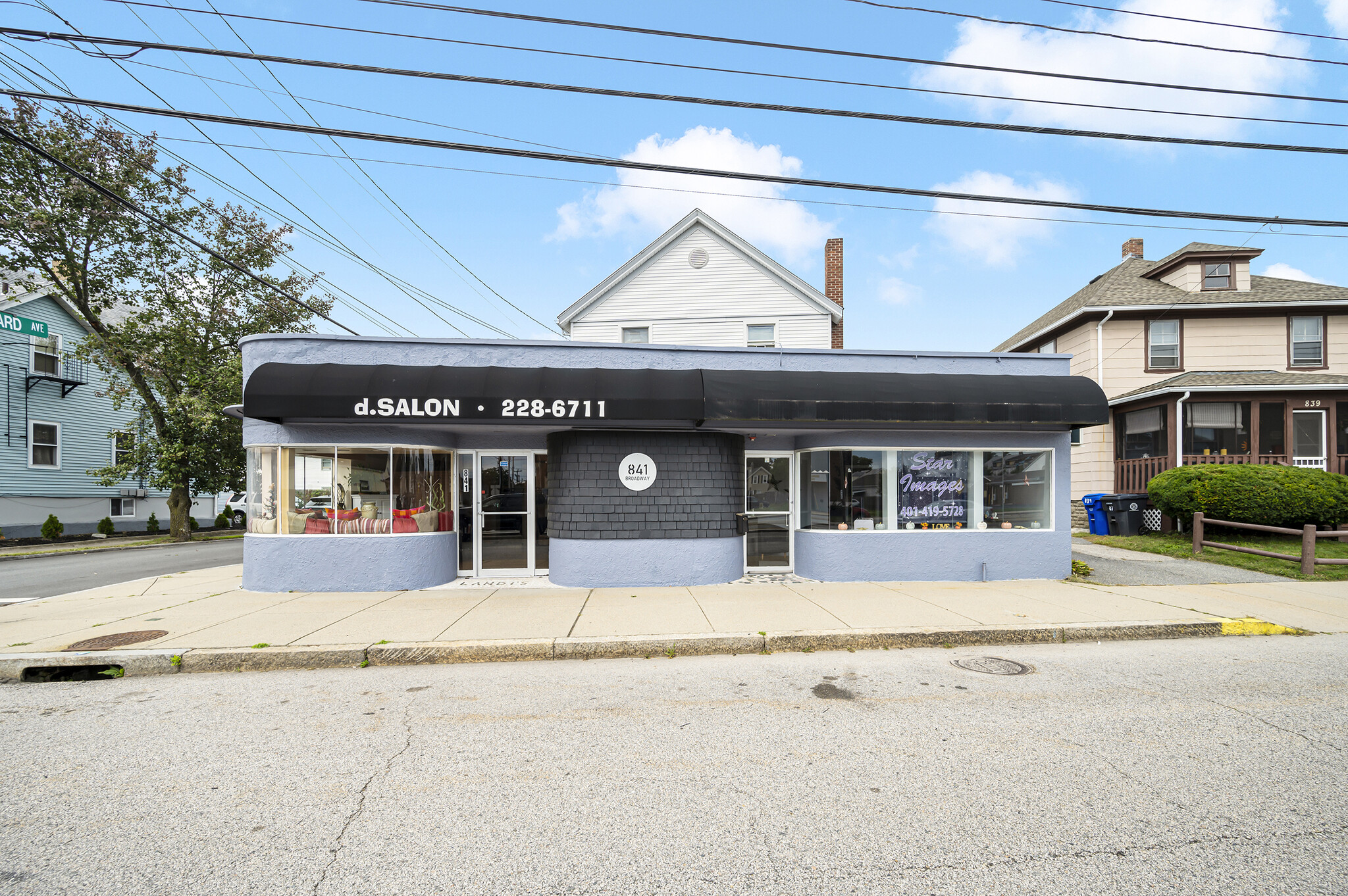 841 Broadway, East Providence, RI à vendre Photo principale- Image 1 de 1