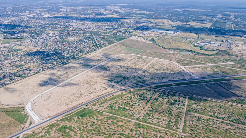4338 El Indio Hwy, Eagle Pass, TX à vendre - Photo du bâtiment - Image 2 de 4