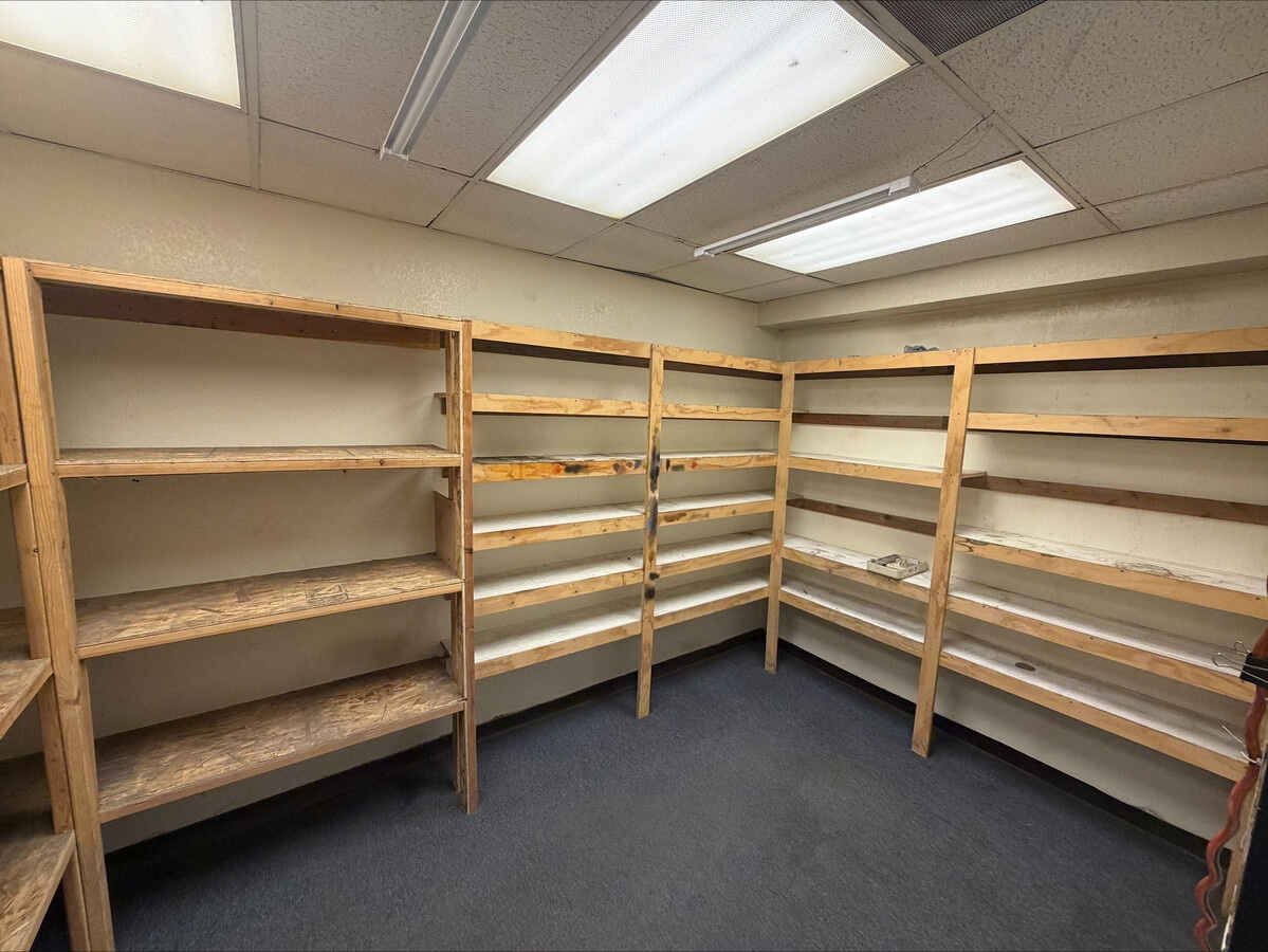 332 Norfolk St, Aurora, CO 80011 - Unit G&H -  - Interior Photo - Image 2 of 8