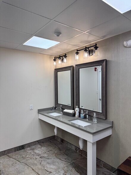 30 Jackson Rd, Medford, NJ à vendre - Photo du bâtiment - Image 3 de 7