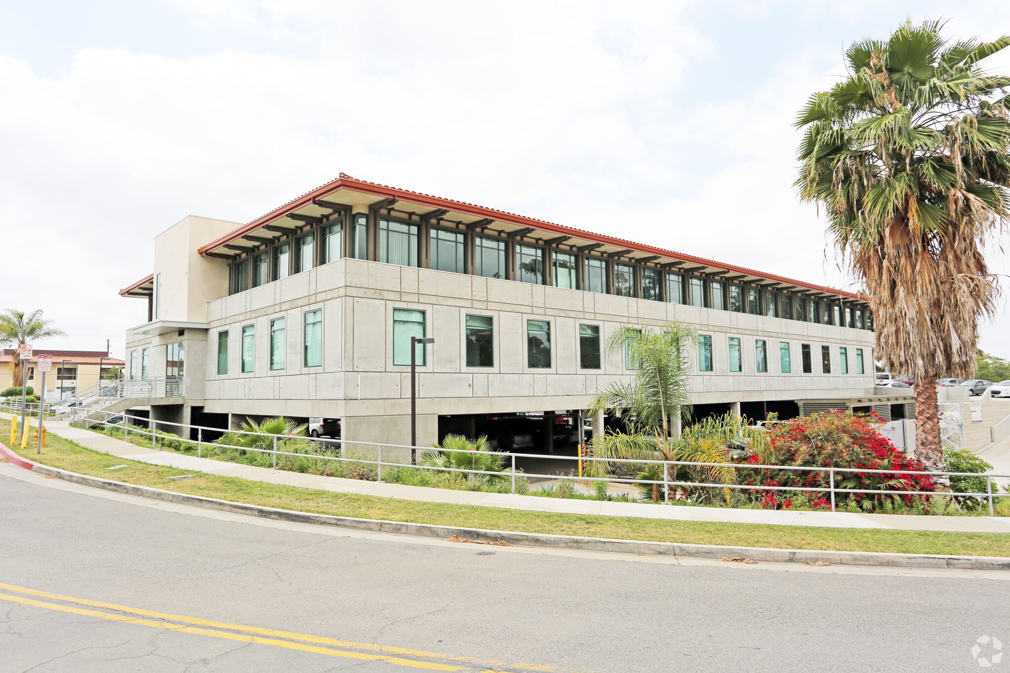 1041 E Yorba Linda Blvd, Placentia, CA for lease Primary Photo- Image 1 of 10