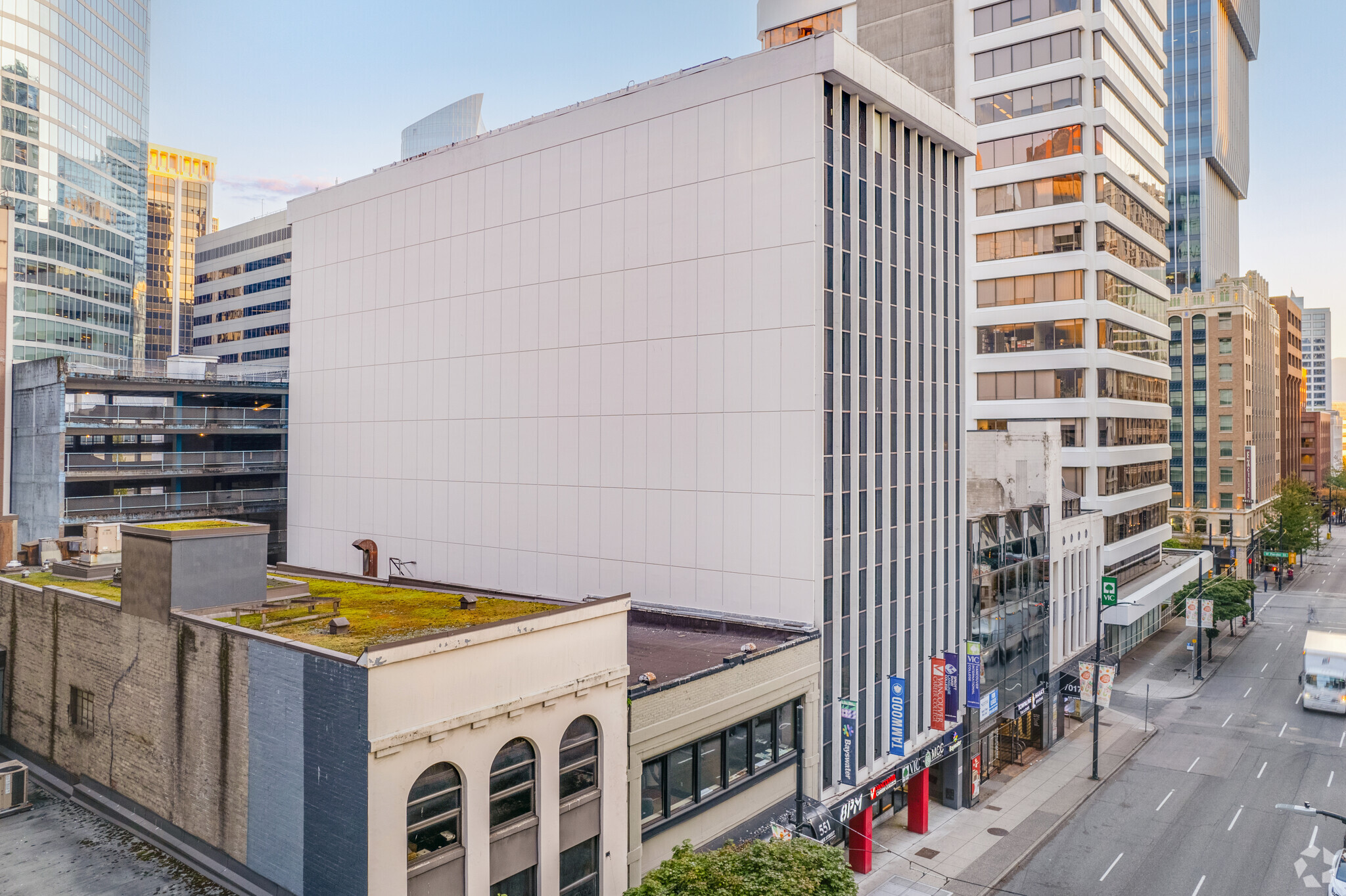 549 Howe St, Vancouver, BC for lease Building Photo- Image 1 of 5