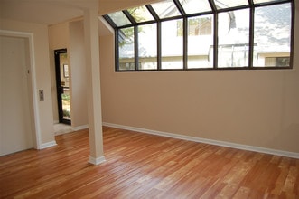 35 Bill Fries Dr, Hilton Head Island, SC for sale Interior Photo- Image 1 of 3