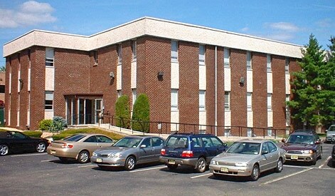 513 W Mount Pleasant Ave, Livingston, NJ à louer - Photo du bâtiment - Image 2 de 6