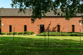 5606 Harrisburg Industrial Par Dr, Harrisburg, NC for lease Interior Photo- Image 2 of 9