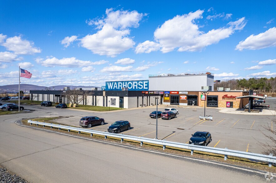 1000 Dunham Dr, Dunmore, PA for lease - Building Photo - Image 2 of 7