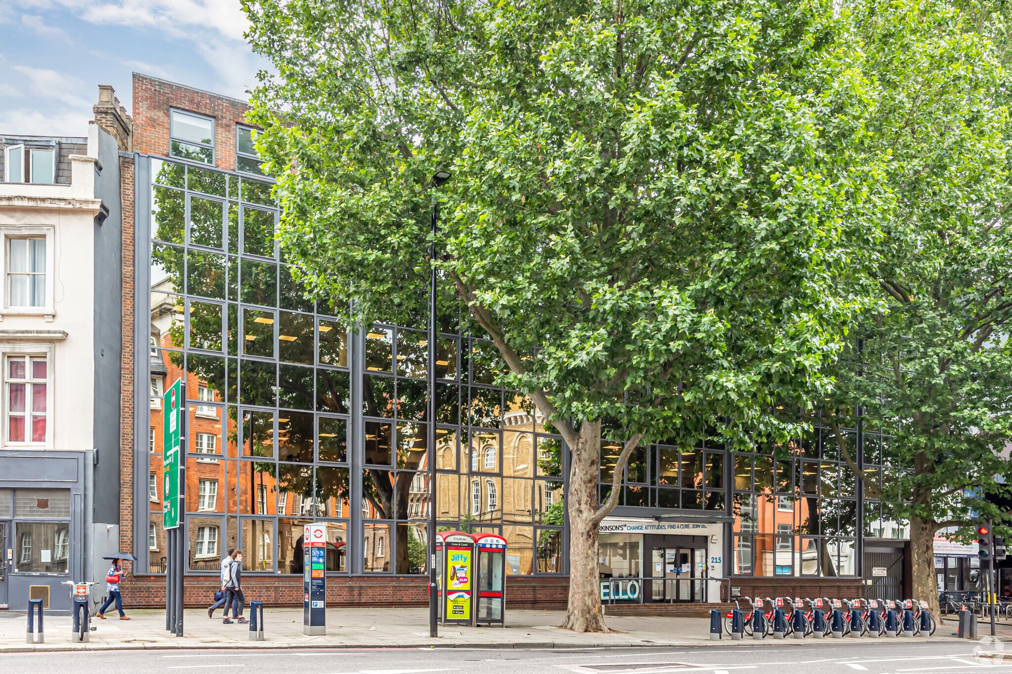 223-231 Vauxhall Bridge Rd, London for lease Primary Photo- Image 1 of 5