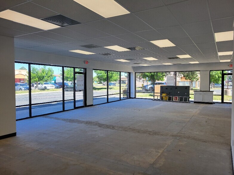 409-509 Sable Blvd, Aurora, CO for lease - Interior Photo - Image 2 of 6