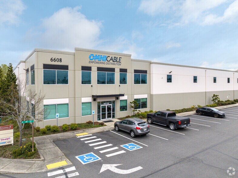 6608 S 211th St, Kent, WA à louer - Photo du bâtiment - Image 2 de 6