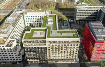 Montigny-le-Bretonneux, YVE - Aerial  map view