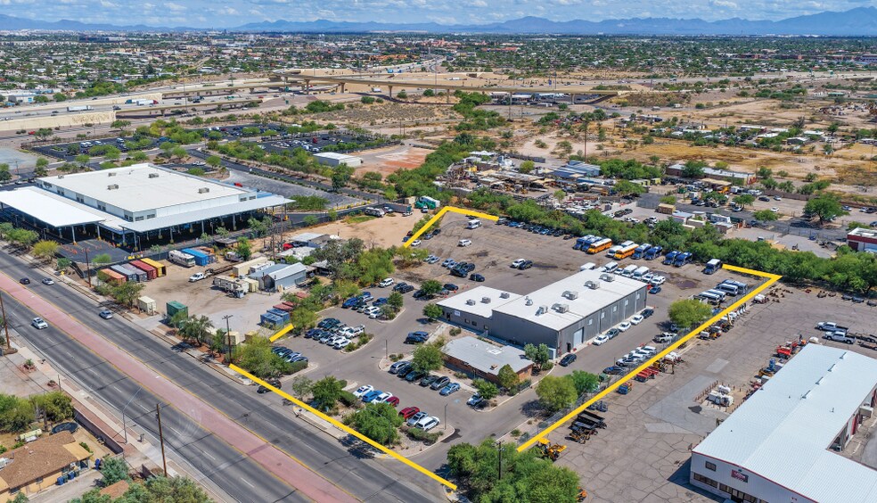 829 W Silverlake Rd, Tucson, AZ à vendre - Photo du bâtiment - Image 2 de 12